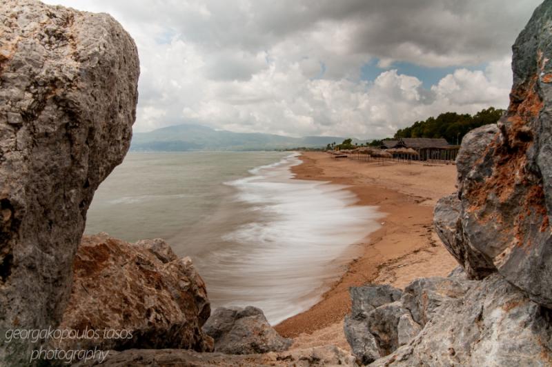 Ανανεωμένη η παραλία της Μεσσήνης μάς περιμένει να την απολαύσουμε (Φωτογραφίες - Βίντεο)