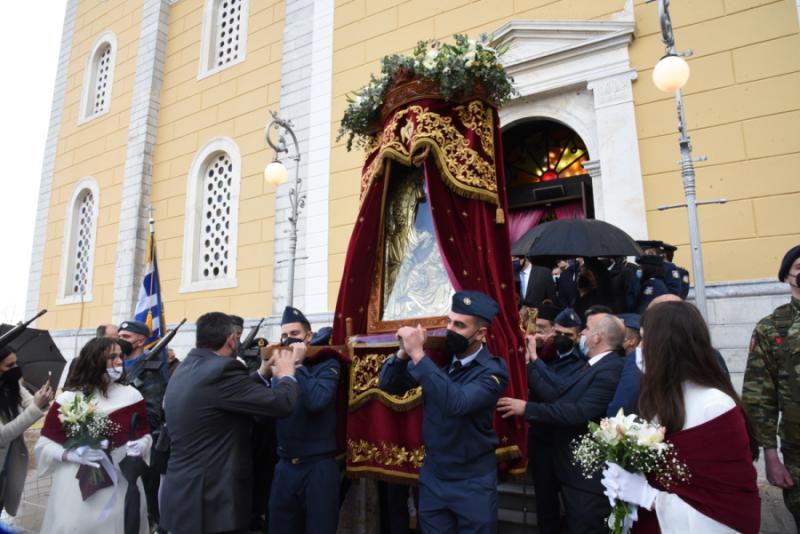 Η Καλαμάτα τίμησε την Πολιούχο της Παναγία Υπαπαντή (φωτογραφίες)