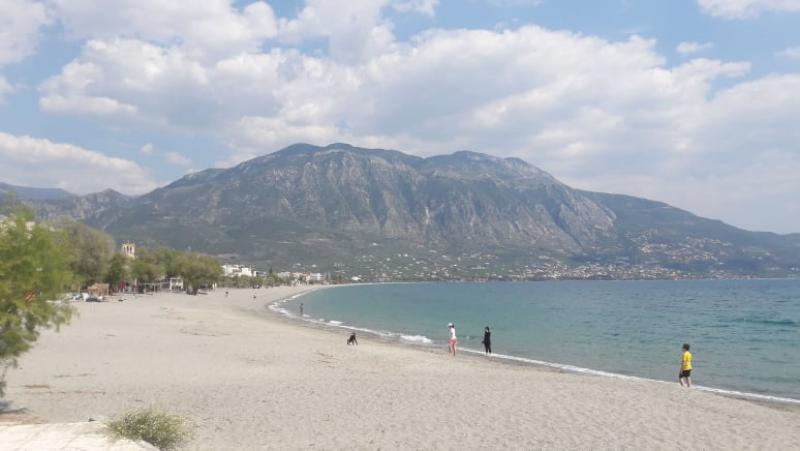 Nέα ΚΥΑ για τους κανόνες τήρησης αποστάσεων στις παραλίες