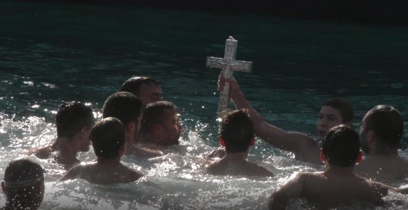 Με πλήθος κόσμου ο εορτασμός των Θεοφανείων στην Καλαμάτα