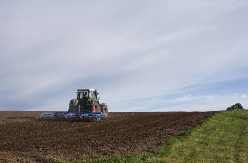 ΥπΑΑΤ: Ακατάσχετες και αφορολόγητες εφεξής οι ενισχύσεις Covid-19 που λαμβάνουν οι αγρότες