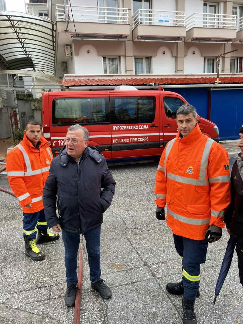 Η Ειδική Μονάδα Δασικών Επιχειρήσεων Θεσσαλονίκης συνδράμει στις επιχειρήσεις στο παραλιακό μέτωπο