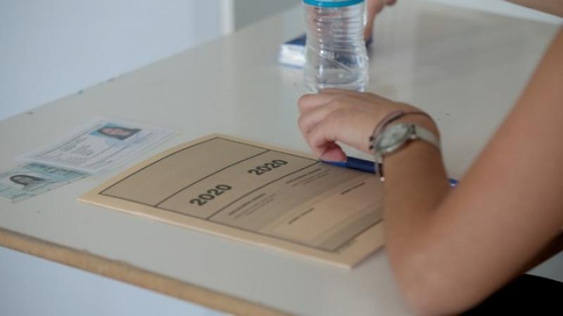 Πανελλήνιες: Συνεχίζουν με τα μαθήματα ειδικότητας τα ΕΠΑΛ