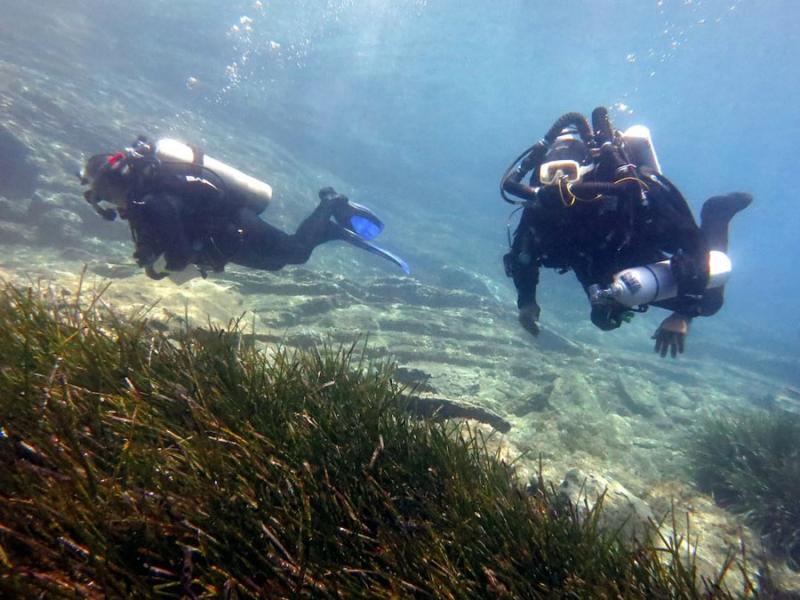 (ΑΠΕ-ΜΠΕ) παραχώρηση φωτό εκπαιδευτής καταδύσης Μάνθος Μάρρας