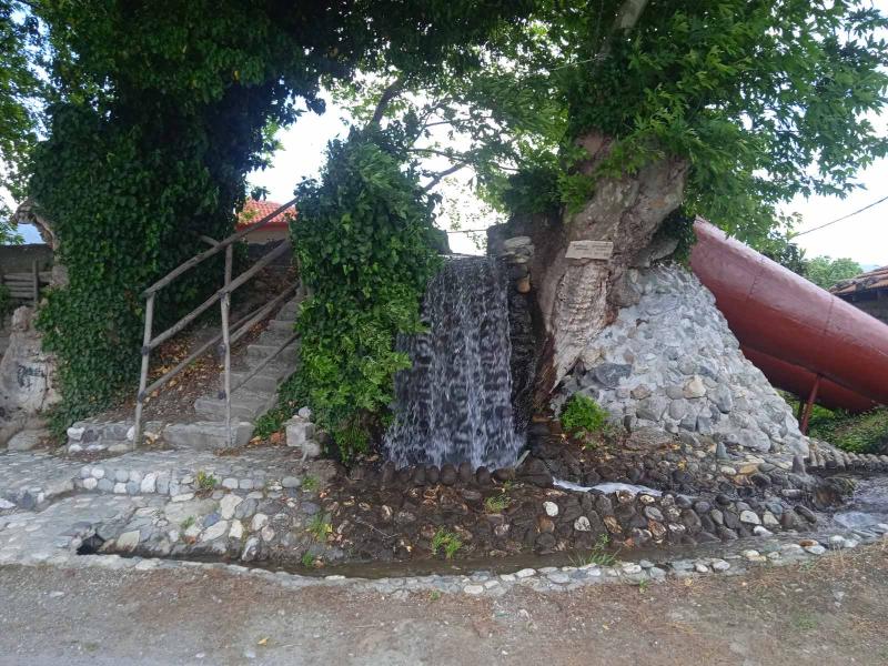 Αλμωπία: Παραδοσιακός νερόμυλος λειτουργεί ασταμάτητα σχεδόν έναν αιώνα στο Νεοχώρι