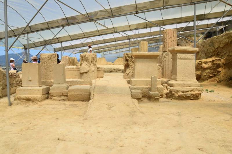 Το μεγαλείο της Αρχαίας Θουρίας  - Ξενάγηση στο Θέατρο το Ασκληπιείο και τους Τάφους (Βίντεο - Φωτογραφίες)