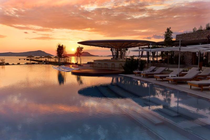 Τα 4 ξενοδοχεία της Costa Navarino στο ελληνικό Top 10  των Readers’ Choice Awards 2024