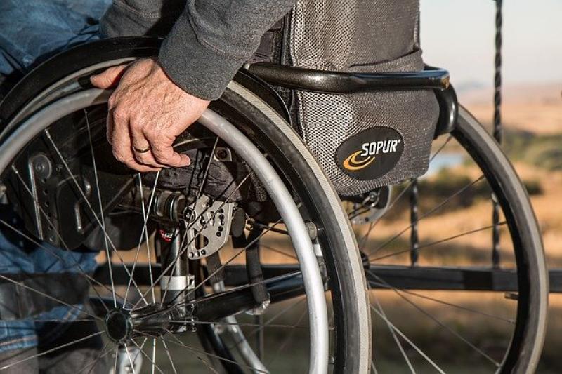 Βαρδακαστάνης: ενσωμάτωση της αναπηρίας στις πολιτικές για την υγεία μπροστά στη Σύνοδο Κορυφής για την Αναπηρία 2022