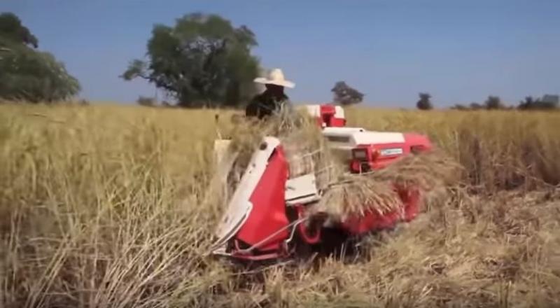 Δείτε απίστευτες πατέντες και υπερσύγχρονα αγροτικά μηχανήματα! (video)