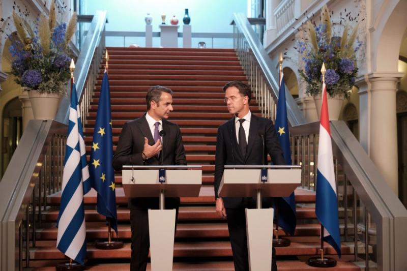 &quot;Η Ελλάδα ανοίγει ξανά τους ορίζοντές της&quot; τόνισε ο Έλληνας Πρωθυπουργός μετά τη συνάντηση με τον ομόλογό του στην Ολλανδία