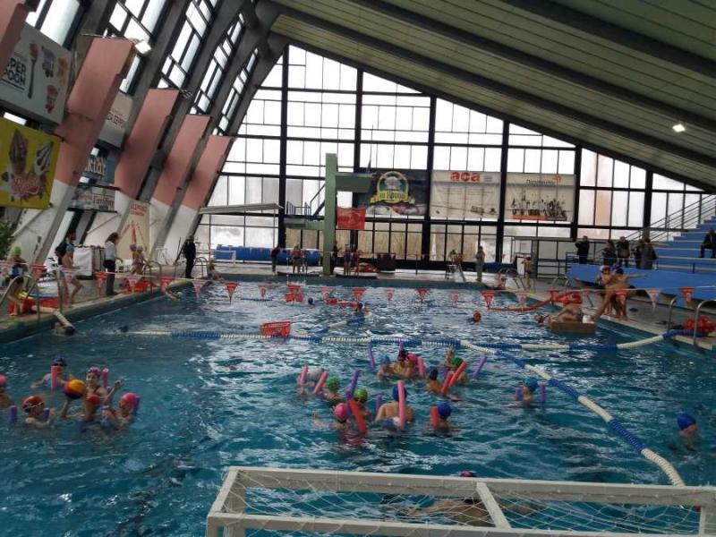 Μαθήματα κολύμβησης σε 47.000 μαθητές δημοτικών σχολείων