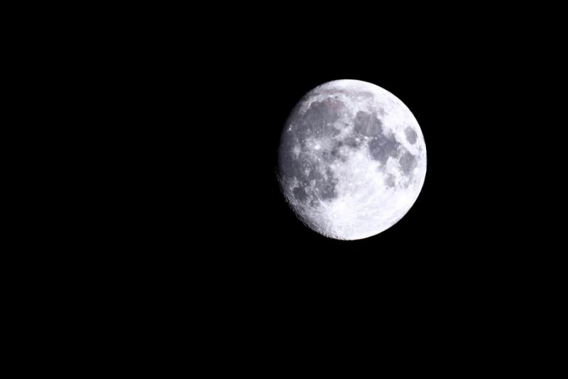 Έρευνα: Η σελήνη επηρεάζει τον ύπνο των ανθρώπων αλλά και την περίοδο των γυναικών