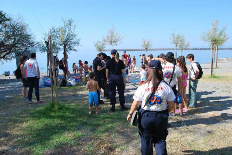 Καλαμάτα: 20 σακούλες σκουπίδια μάζεψαν οι εθελοντές από θάλασσα και παραλία