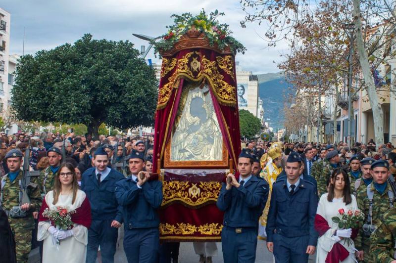 Η Καλαμάτα πανηγυρίζει την πολιούχο της  «Παναγία Υπαπαντή»