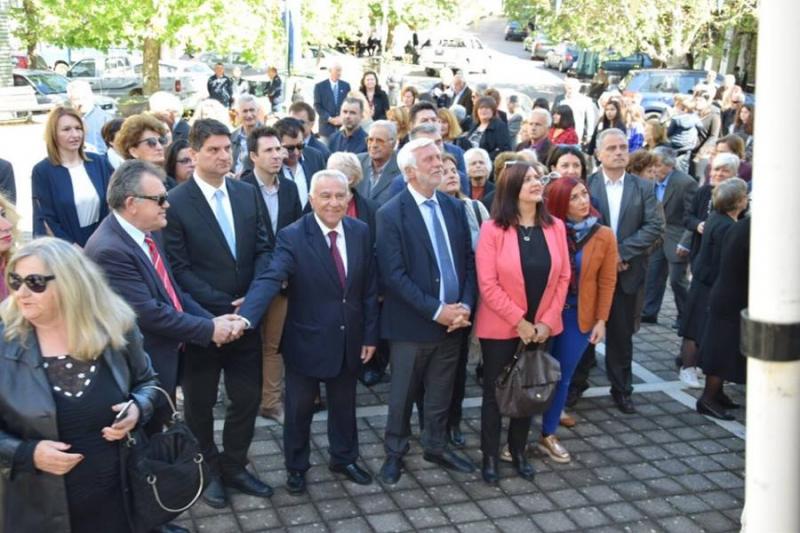 Ο Πέτρος Τατούλης στη λιτανεία της Ιεράς Εικόνας του Ιωάννη του Θεολόγου και στον Αριστομένη