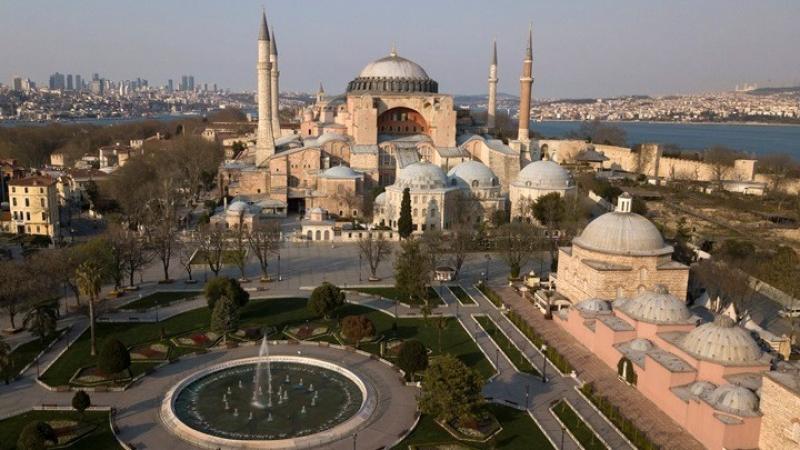 Ανοίγει ο δρόμος για τη μετατροπή της Αγιάς Σοφιάς σε τζαμί