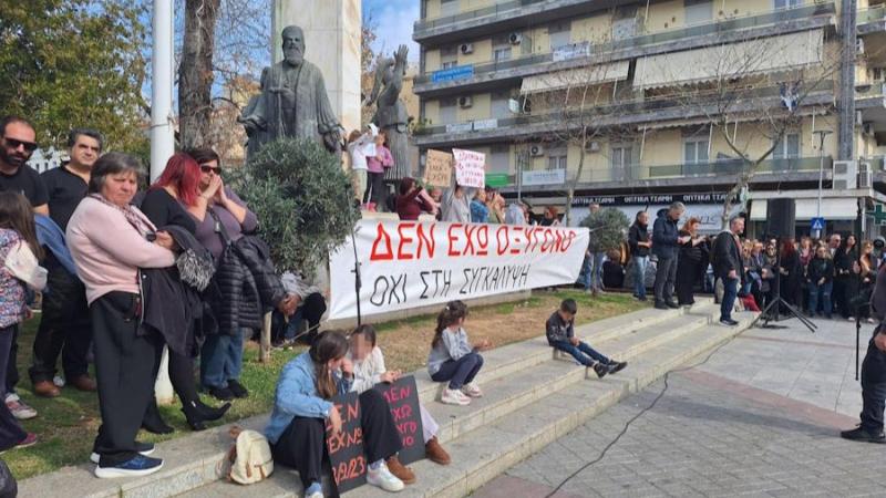 Με δυναμισμό έστειλε το μήνυμα για τα Τέμπη η Καλαμάτα (Φωτογραφίες)