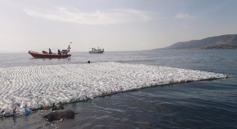 Θεσσαλονίκη: &quot;Κυνηγώντας” τα πλαστικά στις θάλασσες με drones, δορυφόρους και υψηλή τεχνολογία
