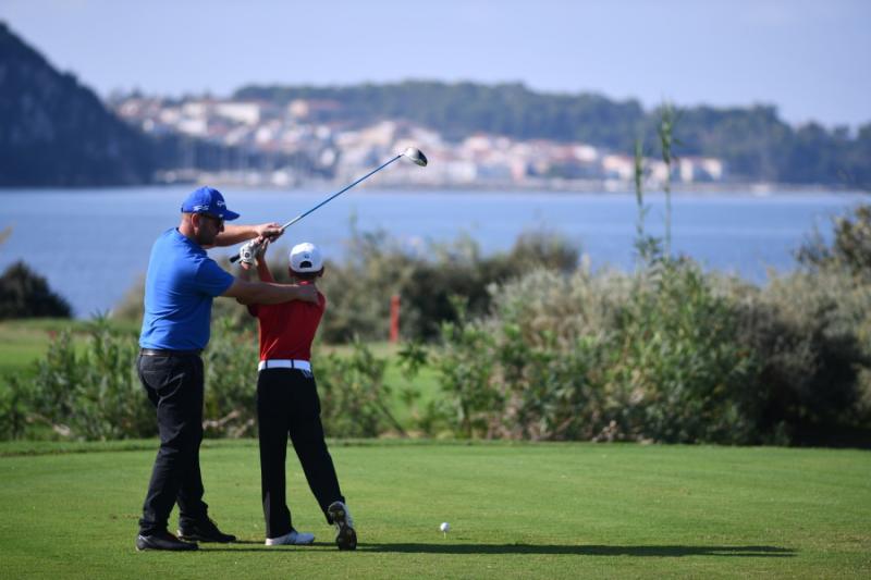Το Navarino Golf Academy επιστρέφει και προσφέρει 10 νέες υποτροφίες για παιδιά 6 έως 12 ετών